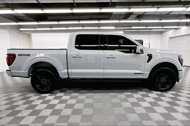 Used 2024 Avalanche Ford Lariat image 14