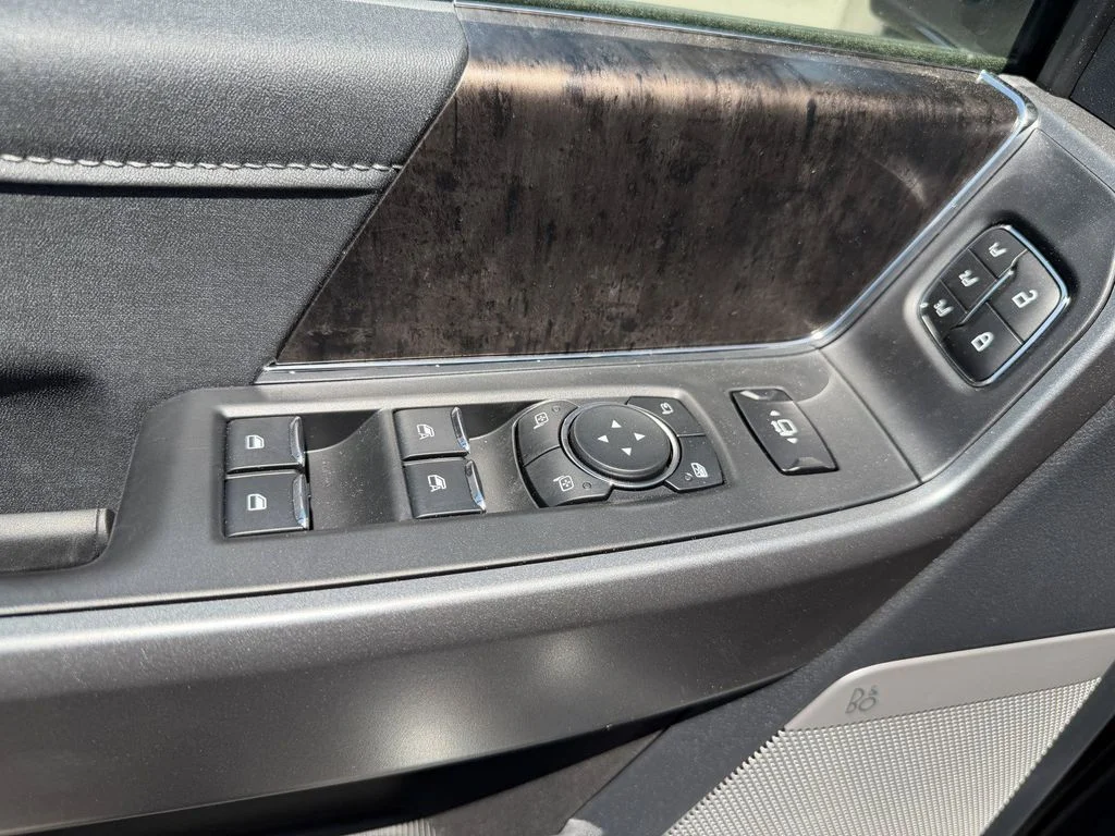 New 2026 Carbonized Gray Metallic Ford F-350® Lariat® image 25