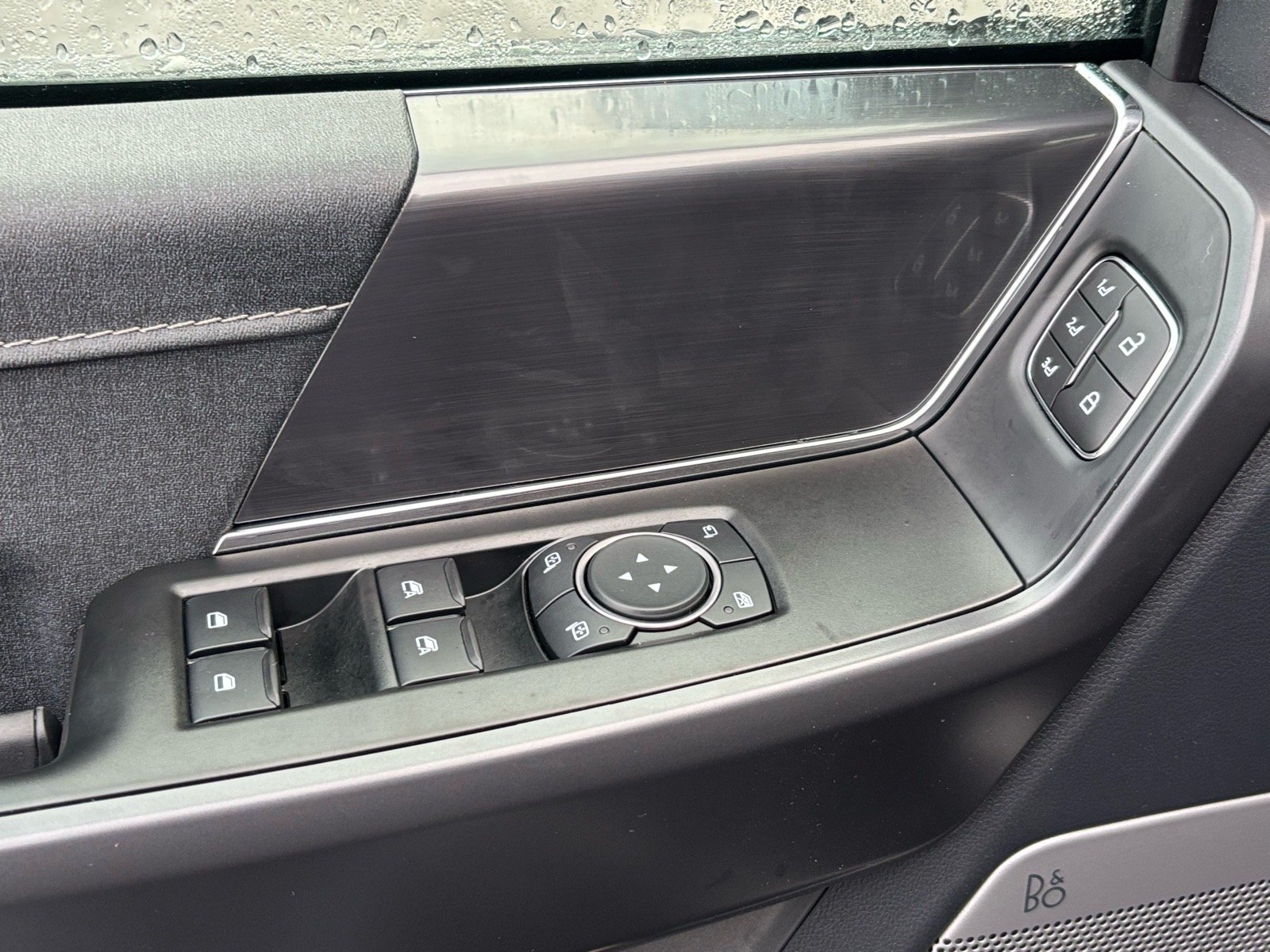 New 2026 Carbonized Gray Metallic Ford Lariat® image 9