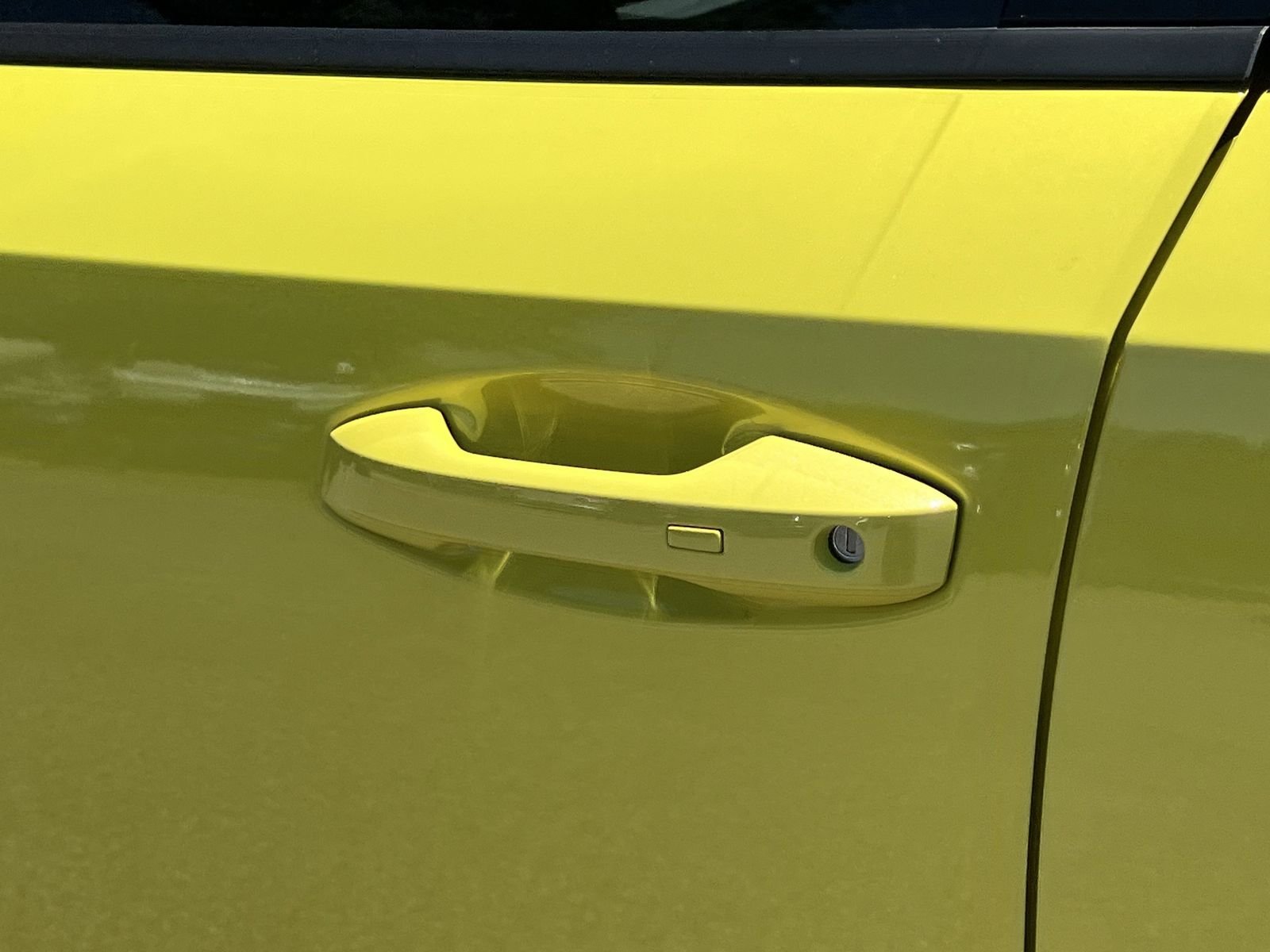 Certified Used 2025 Yellow Nissan SR image 29