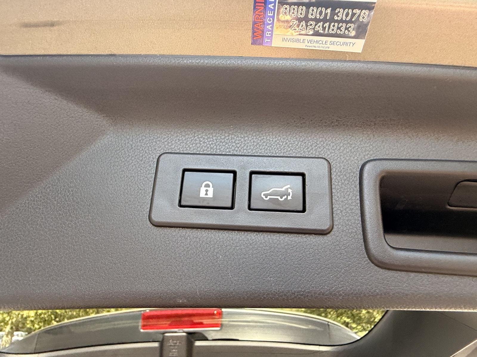 Used 2025 Autumn Green Metallic Subaru Touring image 20