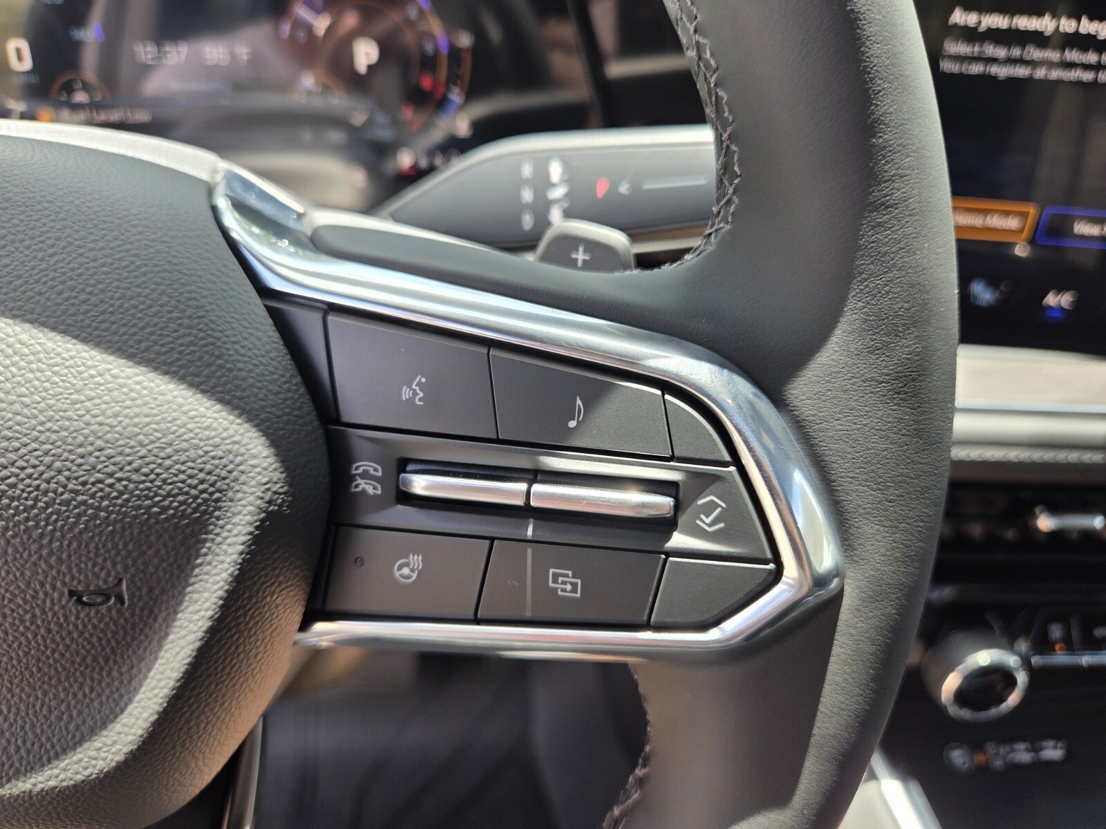 New 2026 Sterling Gray Metallic Chevrolet LT image 33