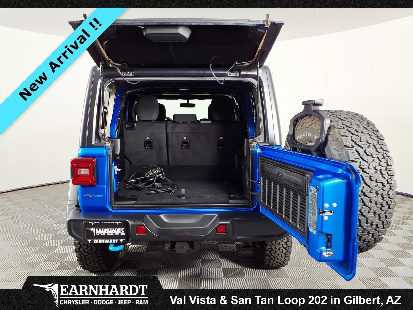 Used 2021 Hydro Blue Pearlcoat Jeep Unlimited Rubicon image 8