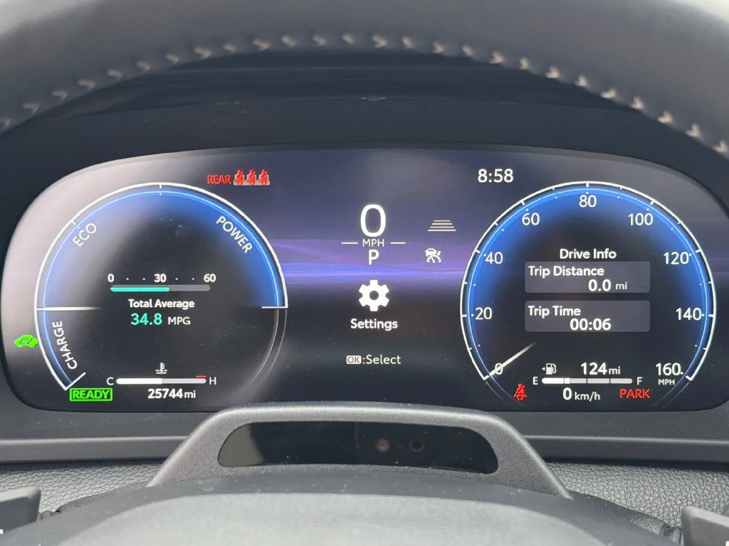 Used 2025 White Toyota Limited image 27