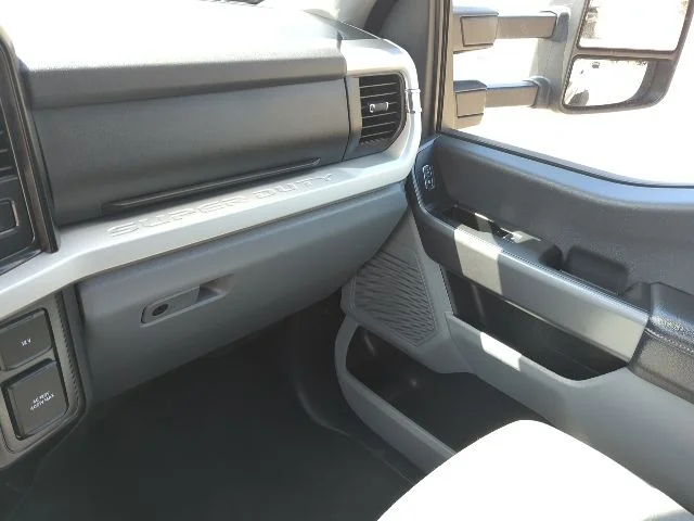 Used 2025 White Ford XLT image 8