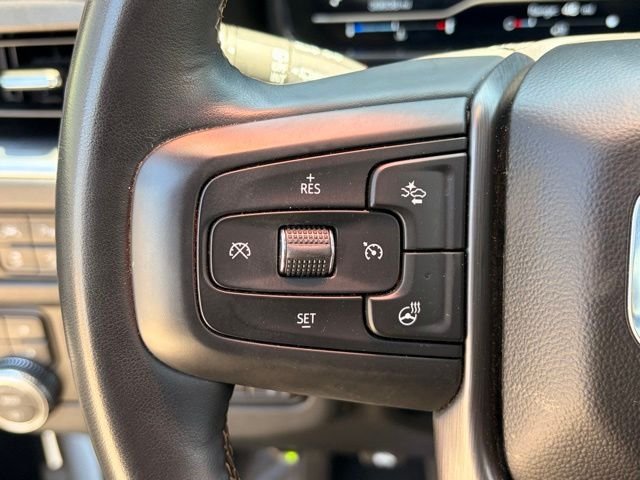 Used 2024 White GMC AT4 image 15