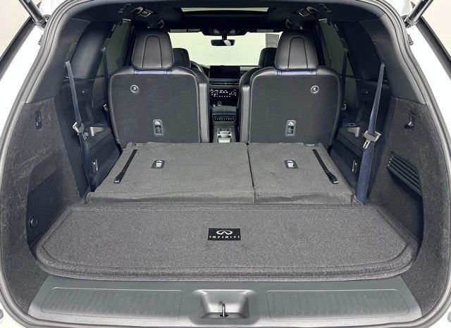 Certified Used 2026 White INFINITI SPORT image 22