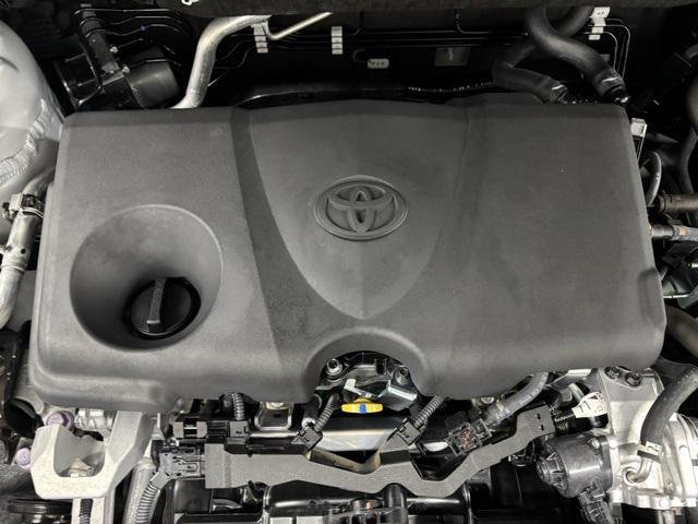 Certified Used 2025 WIND CHILL PEARL Toyota  image 24