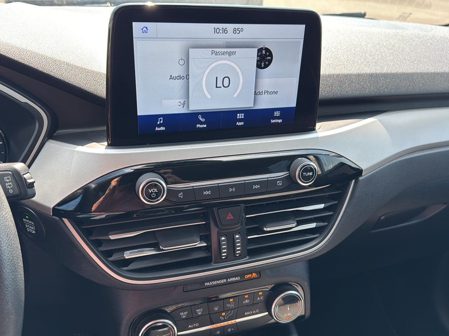 Used 2022 Atlas Blue Ford SE Hybrid image 5