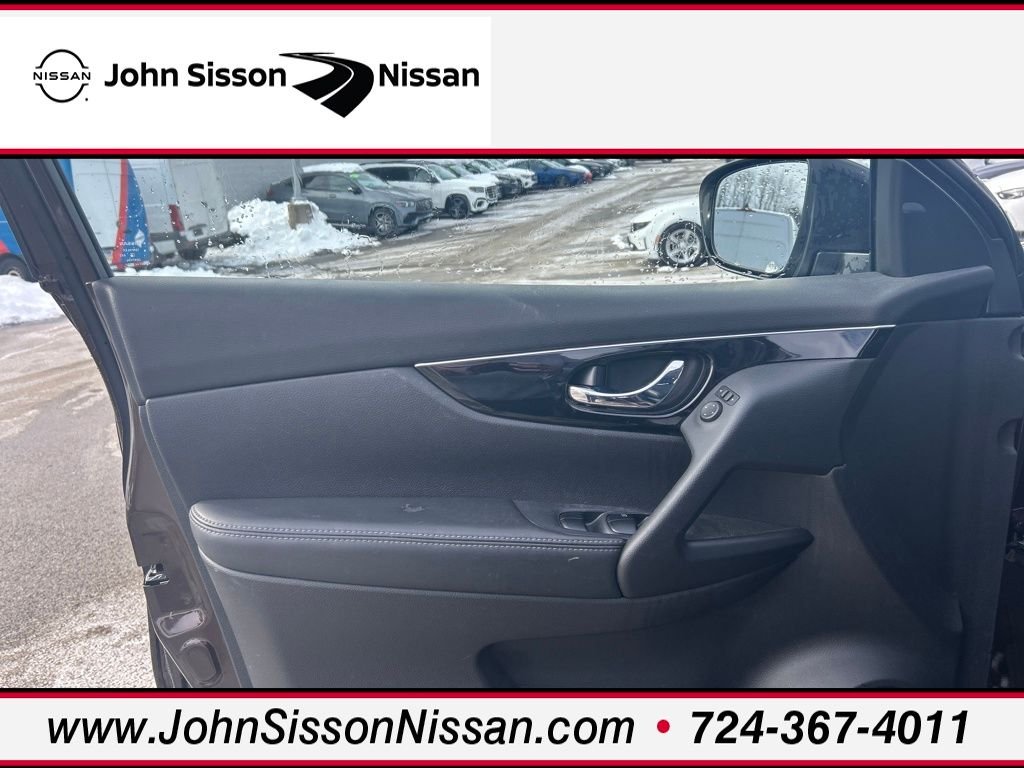 2017 Nissan Rogue Sport SL