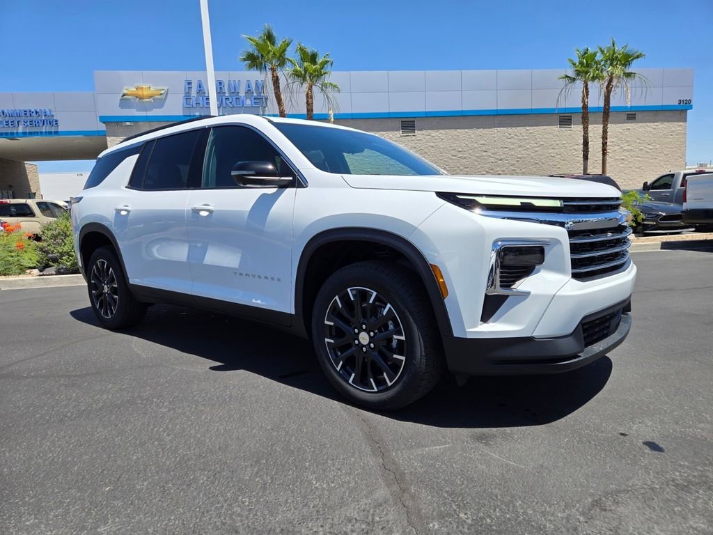 2026 Chevrolet Traverse FWD LT's photo