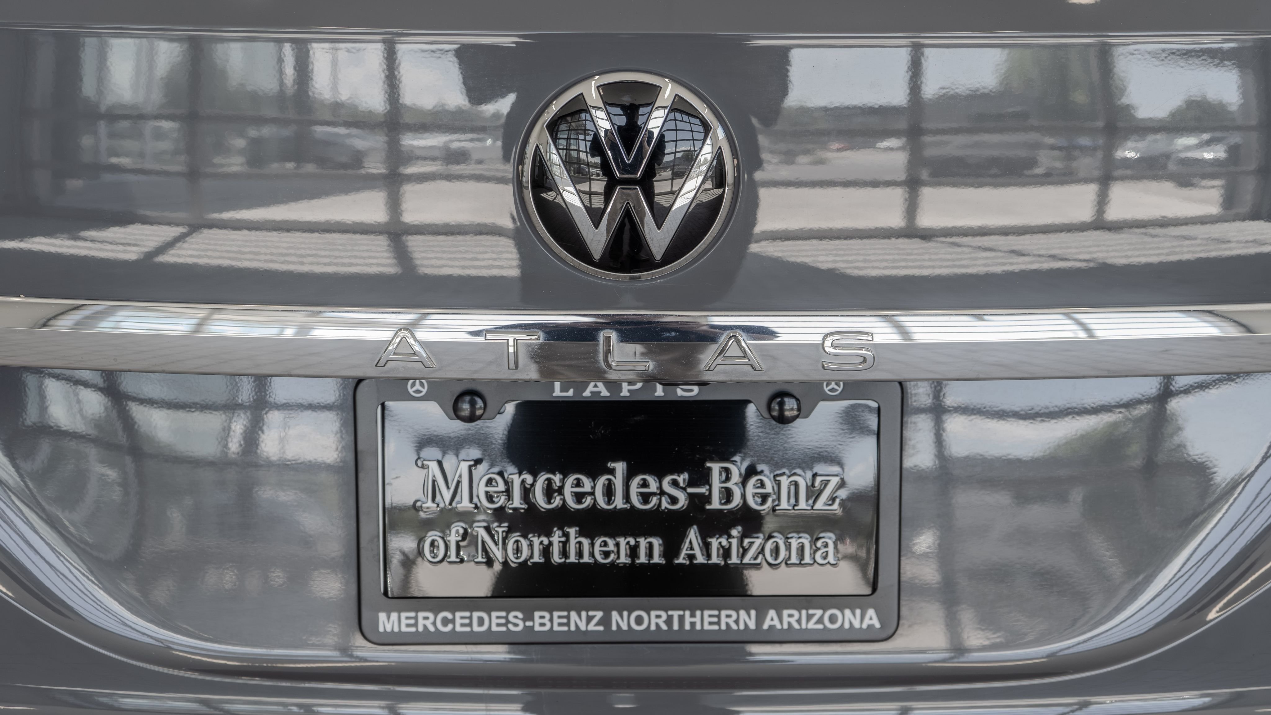 Used 2022 Gray Volkswagen 3.6L V6 SEL R-Line image 15