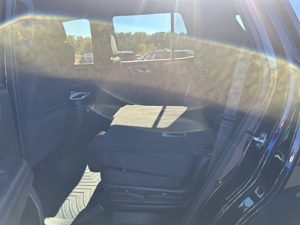 Used 2022 Black GMC SLE image 14