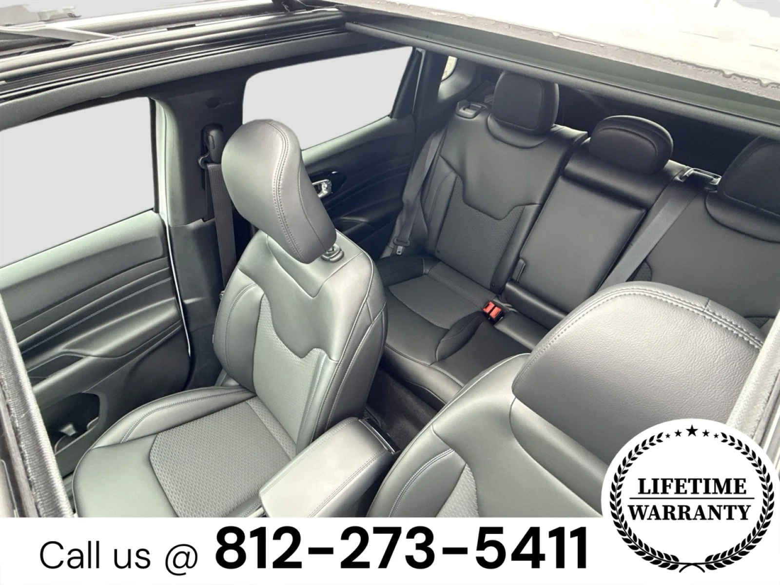New 2026 Bright White Clearcoat Jeep Latitude Altitude image 22