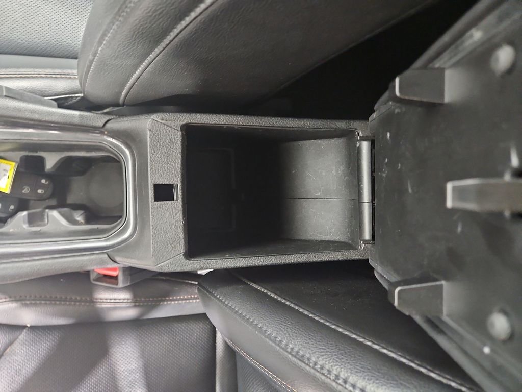 Used 2022 Gray Jeep Latitude Lux image 25