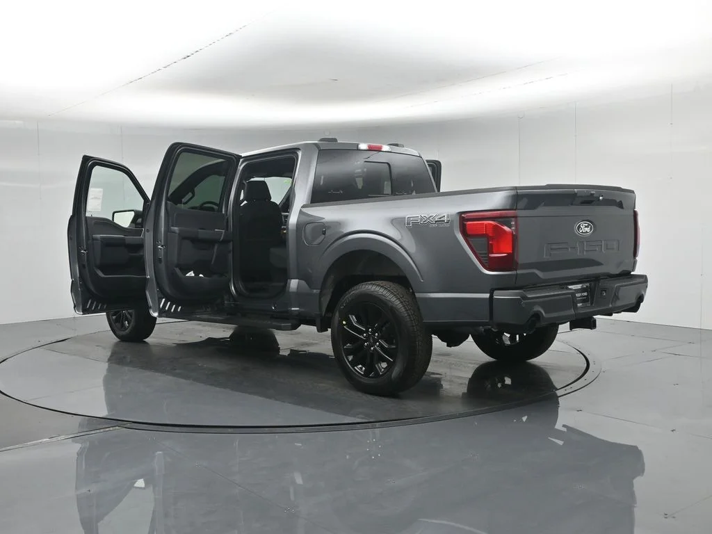 New 2026 Carbonized Gray Metallic Ford XLT image 35