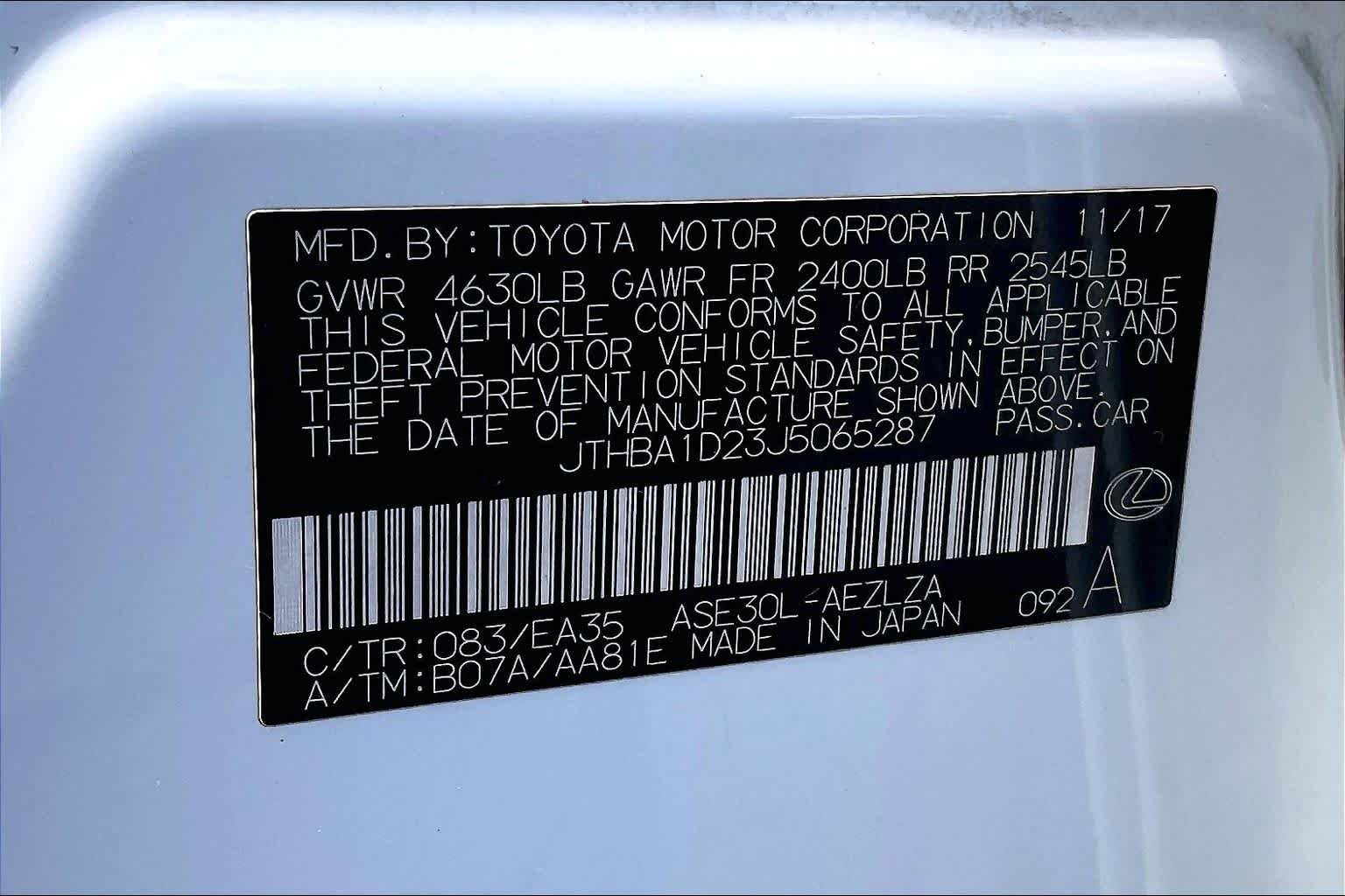 Used 2018 Ultra White Lexus  image 31