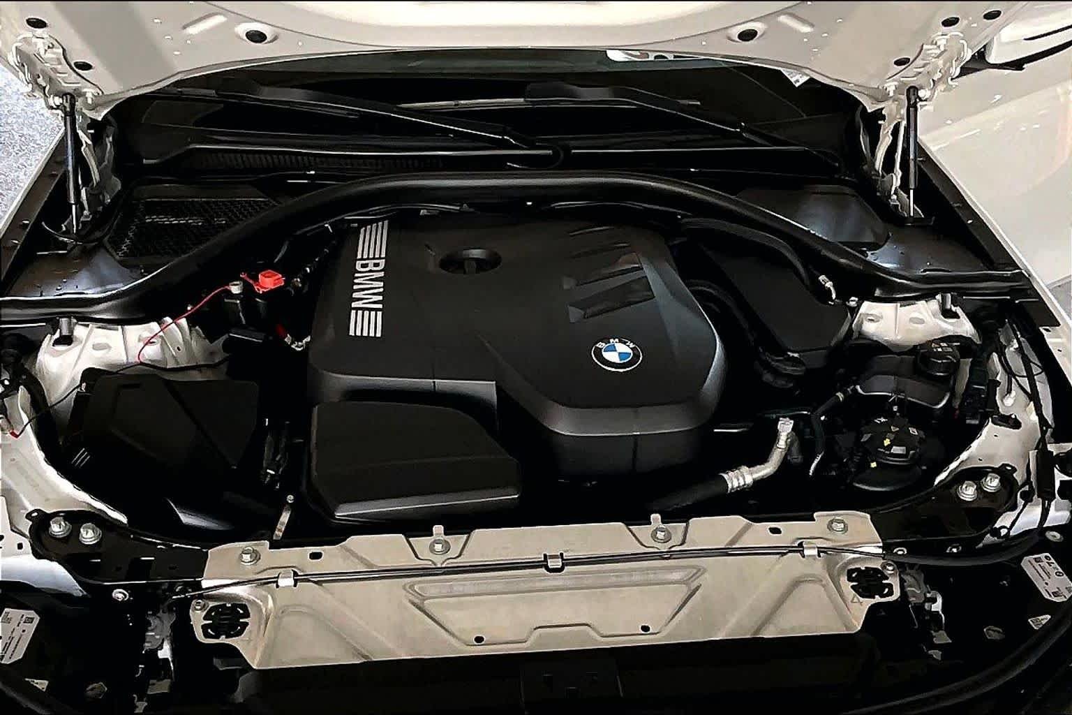 Used 2025 Mineral White Metallic BMW 330i image 19