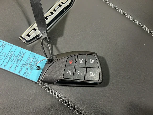 2026 GMC Yukon XL Denali - Photo 17