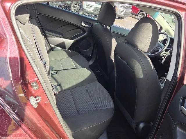 Used 2017 Red Kia LX image 14