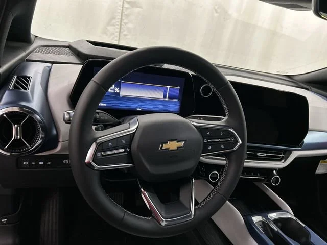 2026 Chevrolet Equinox EV 2LT - Photo 8