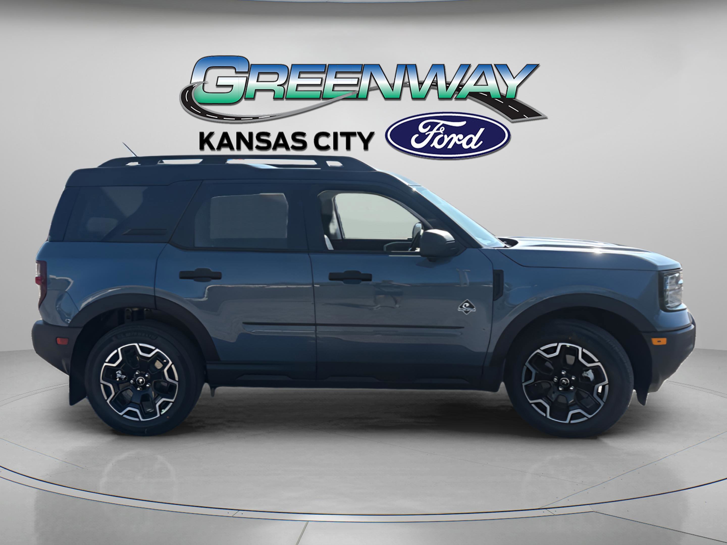 New 2026 Azure Gray Metallic Tri-Coat Ford Outer Banks® image 9