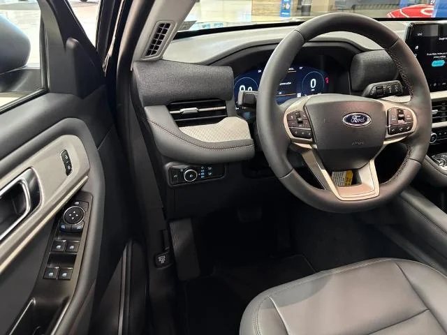 New 2026 Agate Black Metallic Ford Active image 10