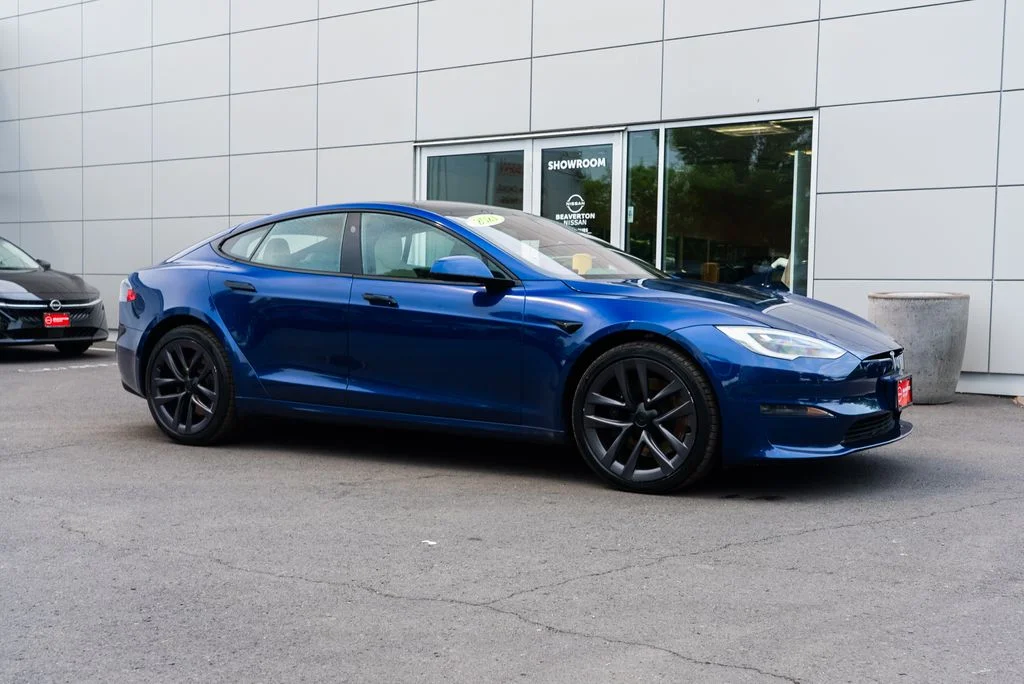 Used 2021 Blue Tesla Plaid image 25