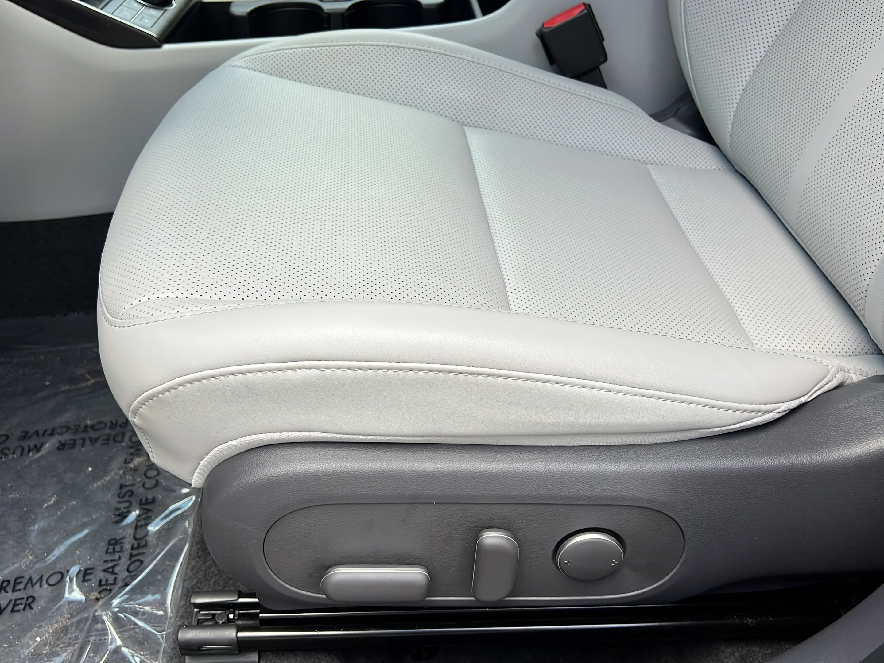 Used 2024 Mirage Green Hyundai Limited image 14