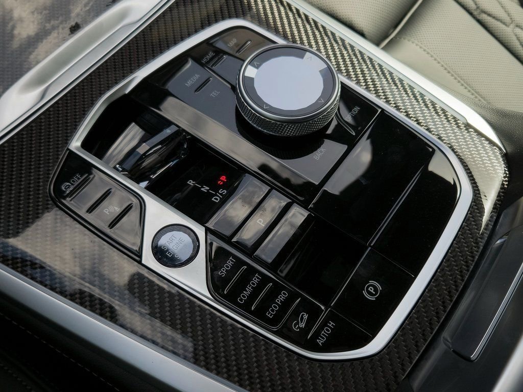 2026 BMW X5 M60i - Photo 11
