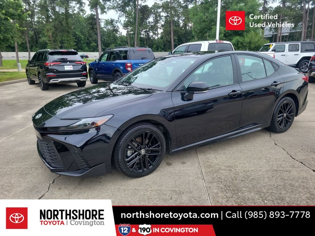Used 2025  Toyota LE image 1