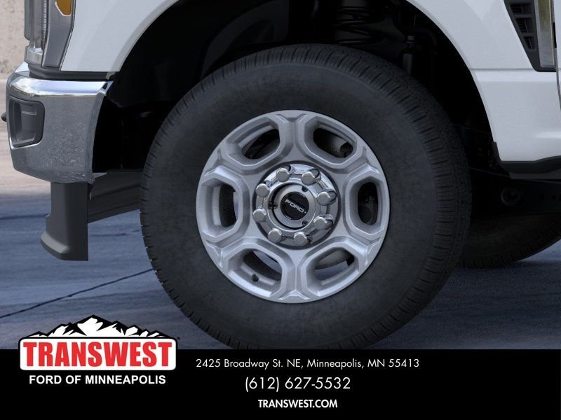 New 2026 Oxford White Ford F-350® XLT image 19