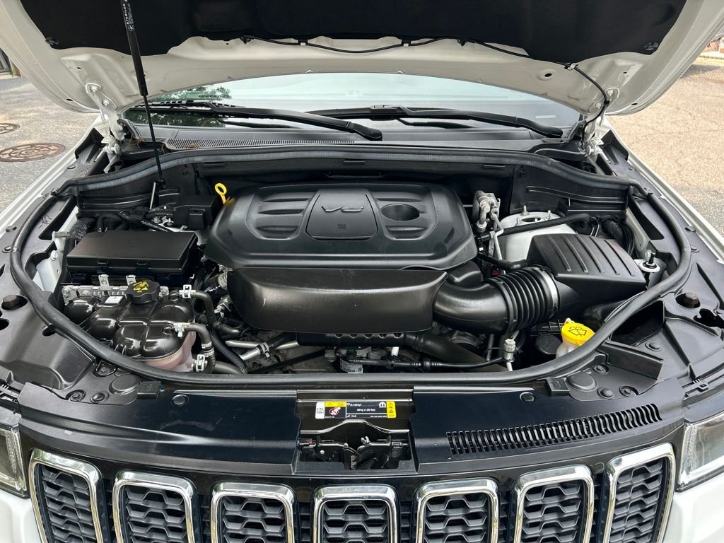 Used 2022 White Jeep Limited image 10