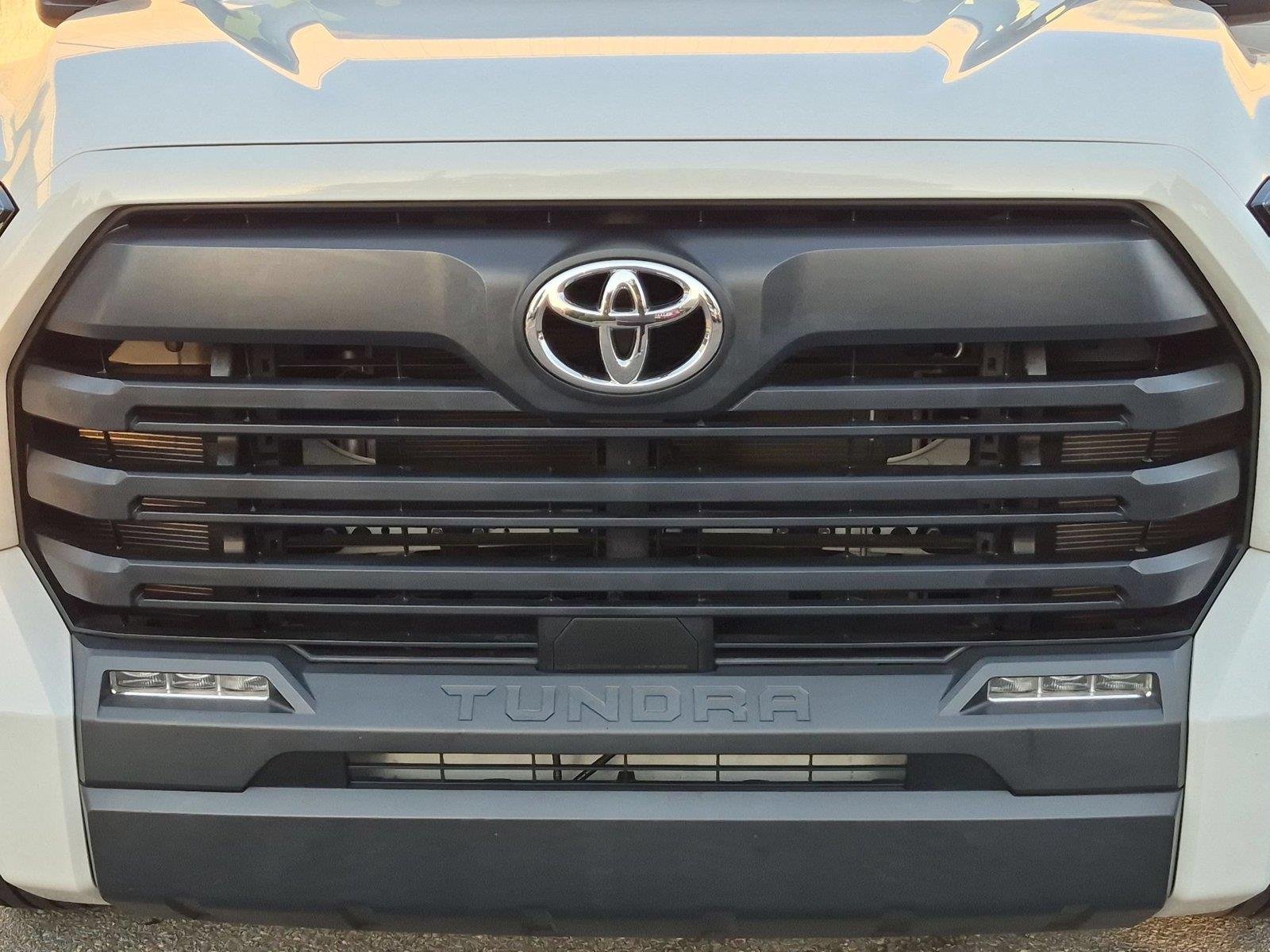 Used 2024 Ice Cap Toyota SR5 image 13