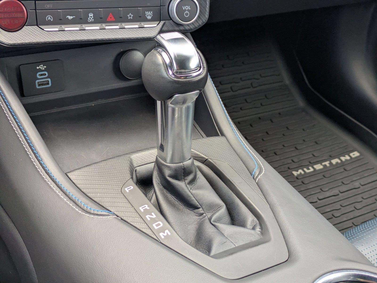 Used 2025 Oxford White Ford GT Premium image 23