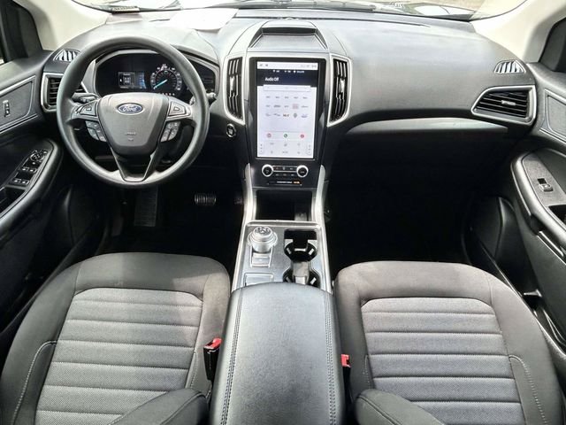 Used 2024 Green Ford SE image 13