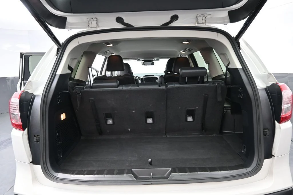 Used 2023 White Subaru Limited image 20