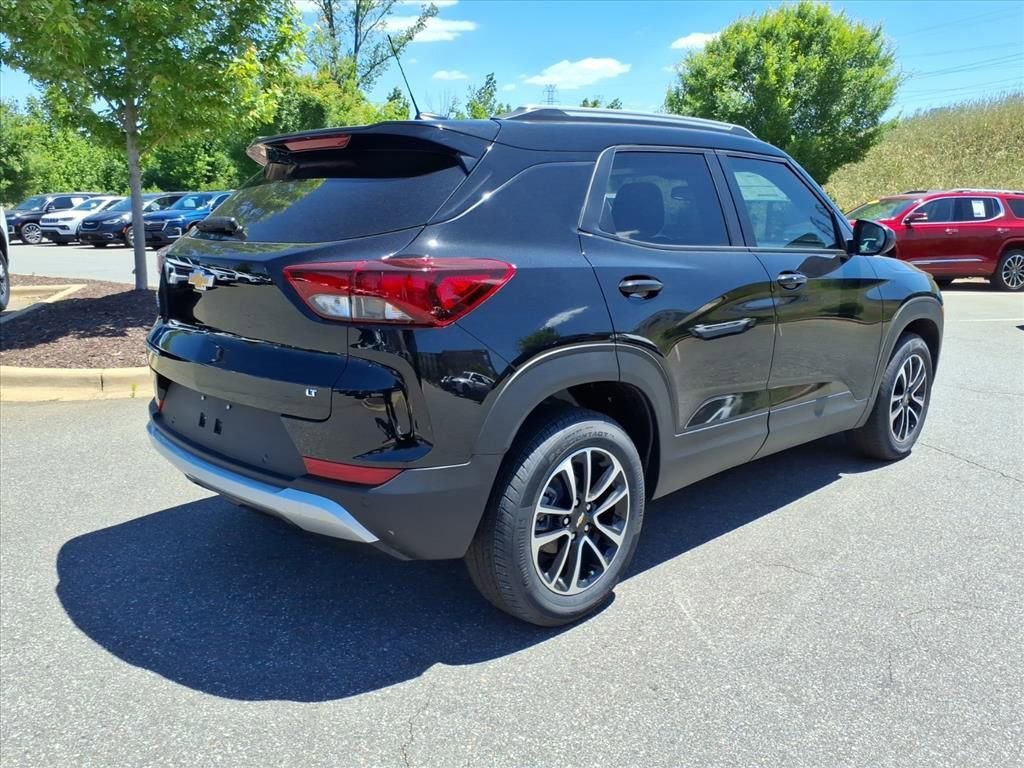 New 2026 Mosaic Black Metallic Chevrolet LT image 28