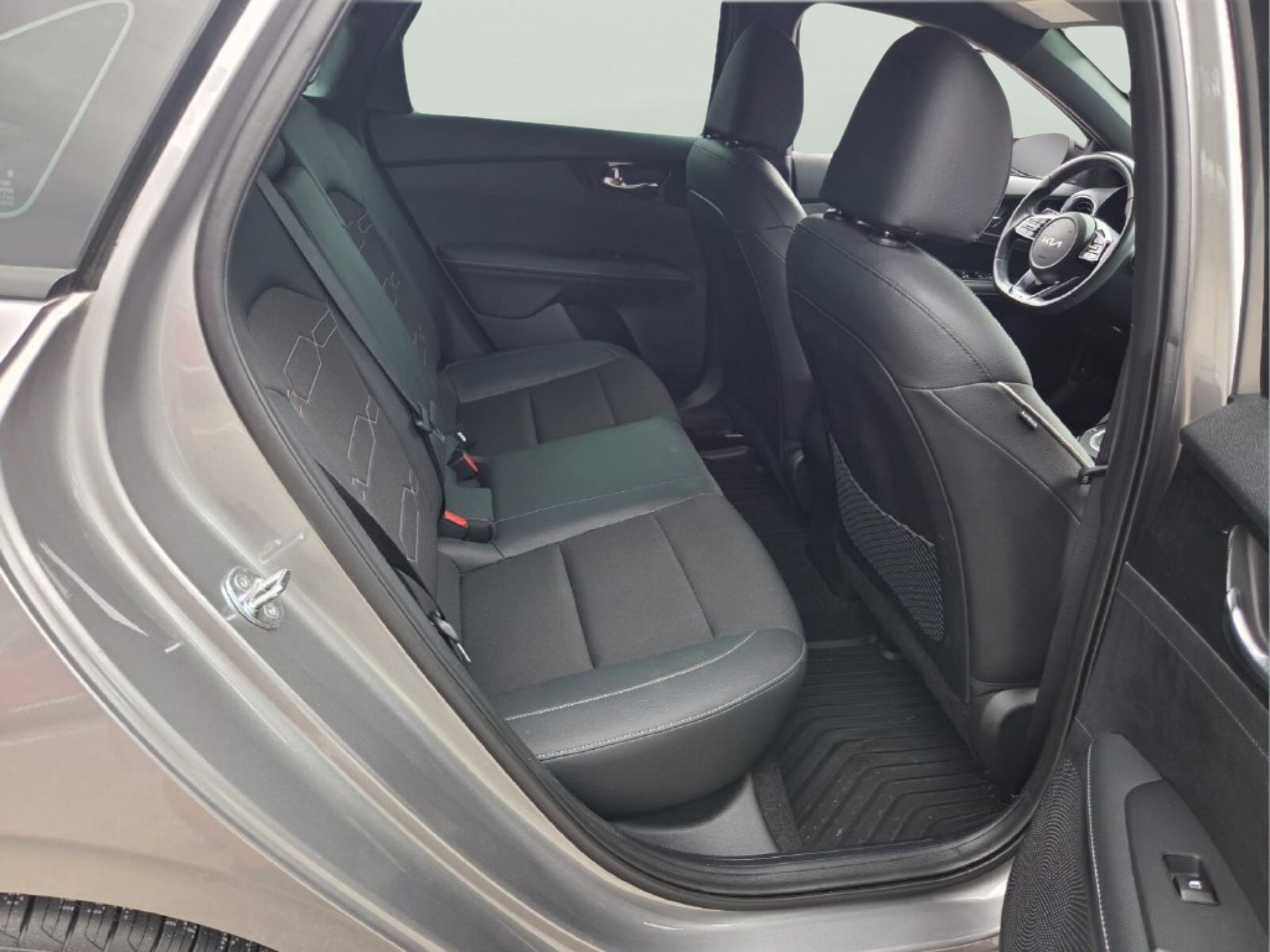 Certified Used 2024 Steel Gray Kia GT-Line image 17
