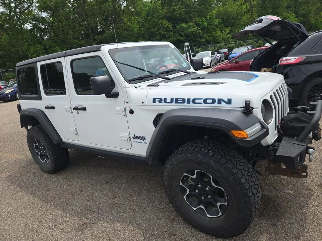 Used 2023 White Jeep Rubicon 4xe image 3