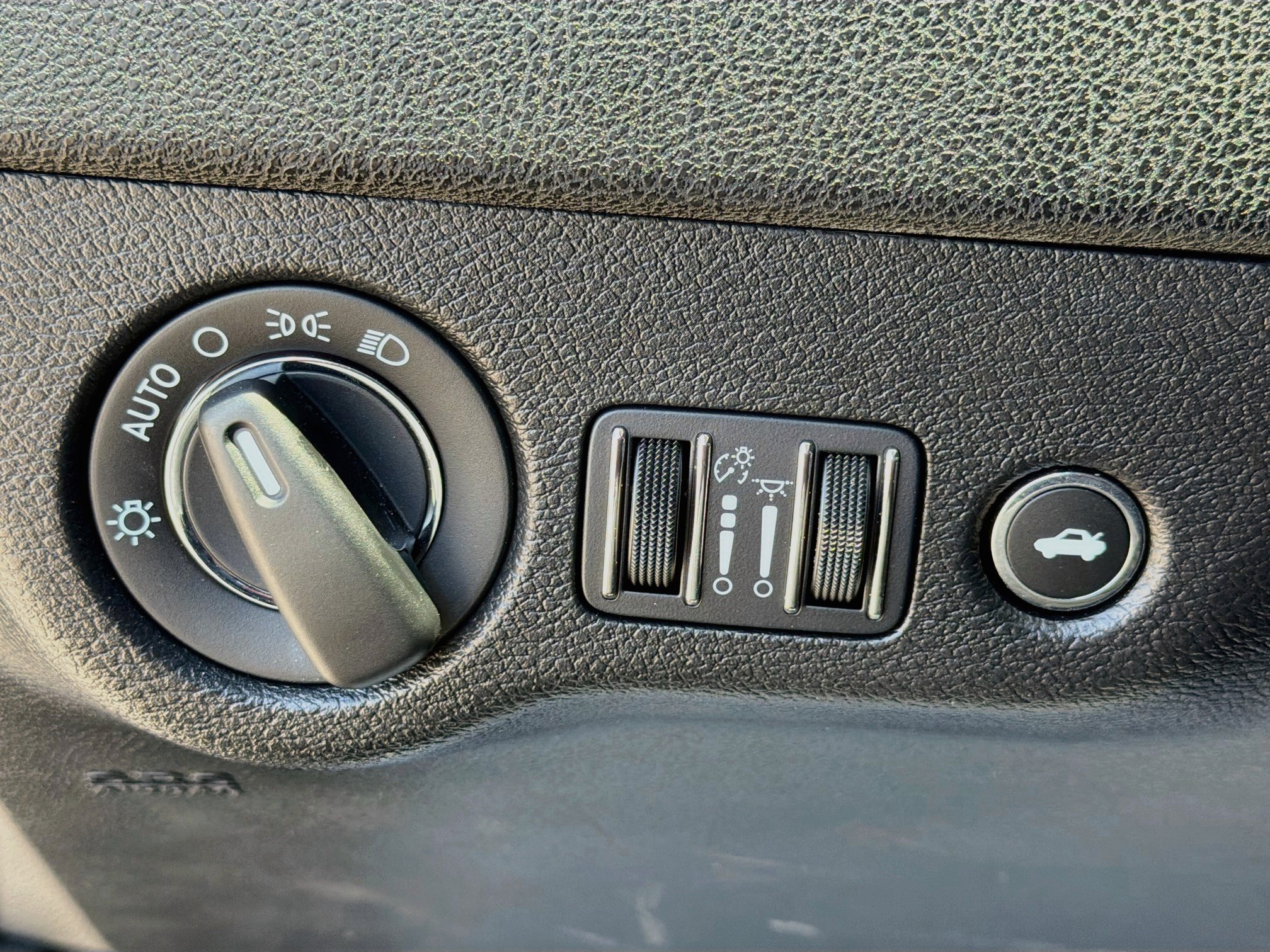 Used 2023 Gloss Black Chrysler Touring image 31