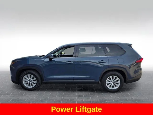 Used 2024 White Toyota XLE image 5