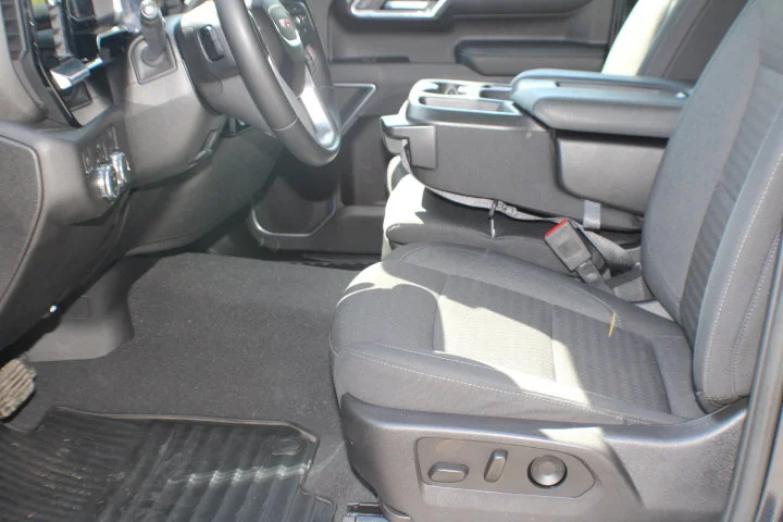 Certified Used 2023 Titanium Rush Metallic GMC Elevation image 15