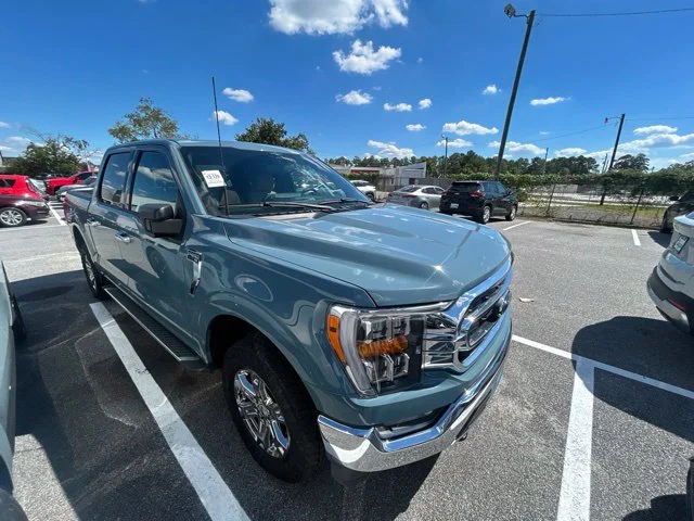 Used 2023 Blue Ford XLT image 1