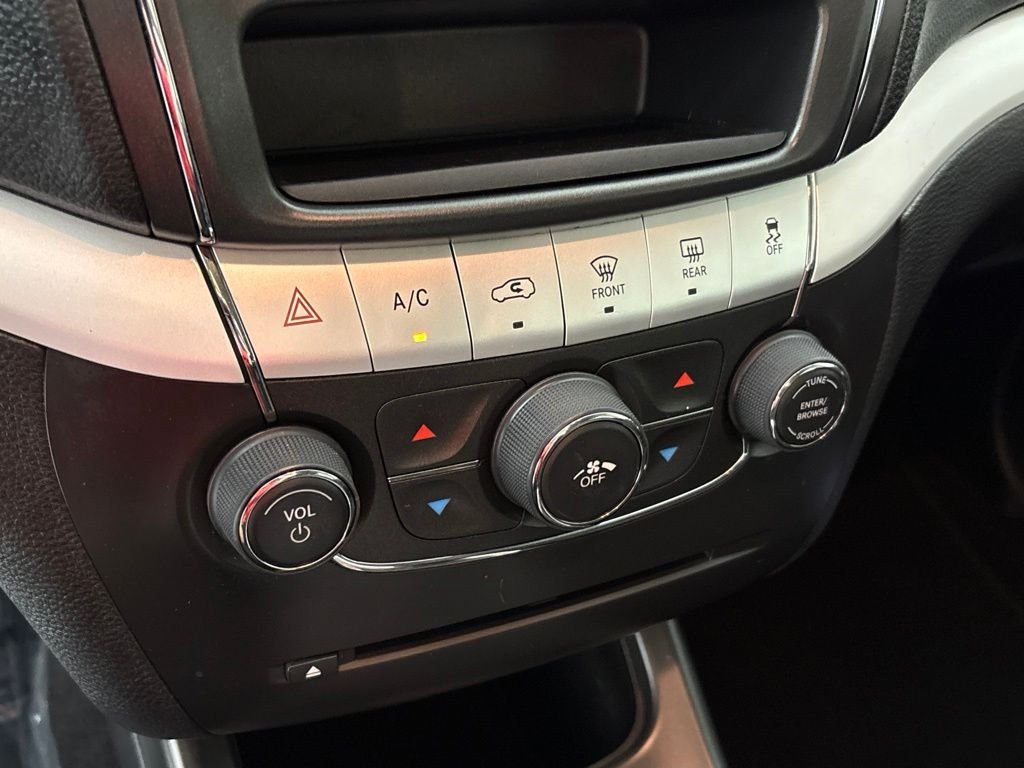 Used 2019 Black Dodge SE image 34