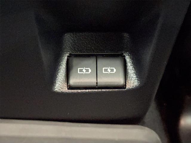 Certified Used 2023 ICE CAP Toyota  image 38