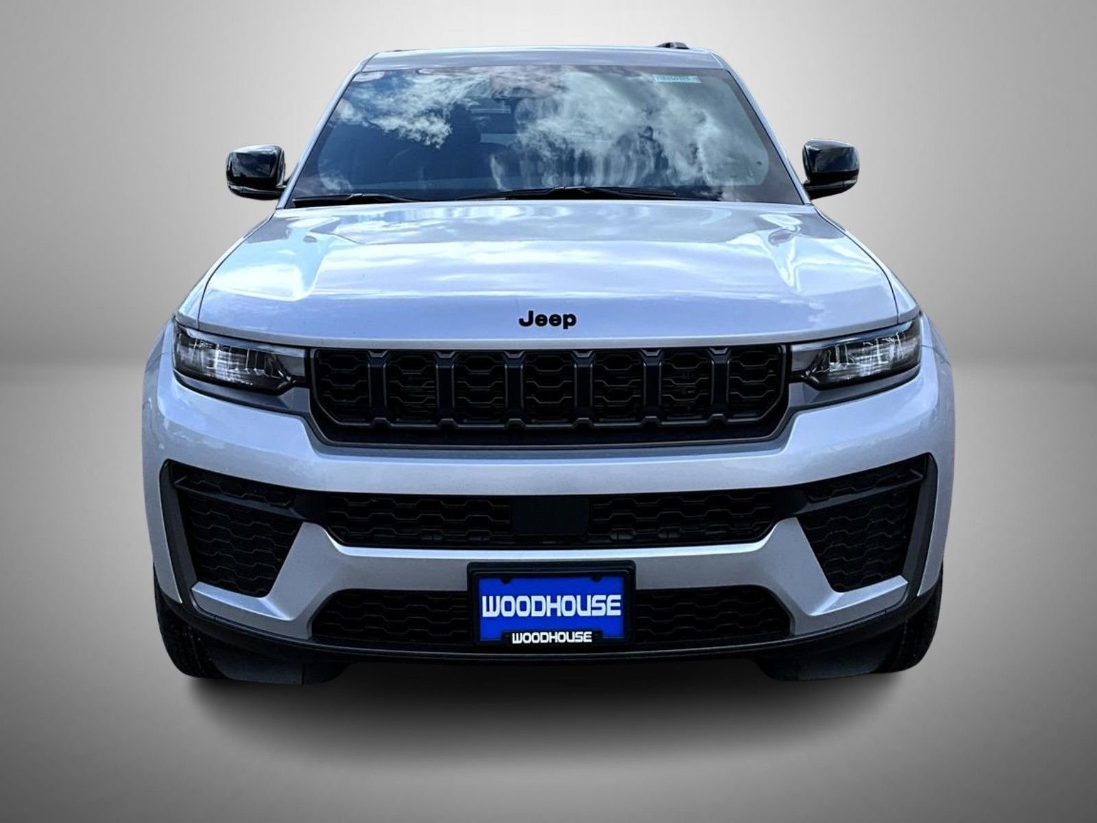 New 2026 Silver Zynith Jeep Altitude image 2