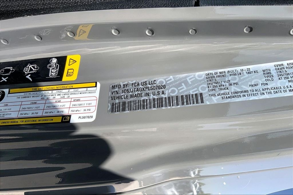 Used 2023 Gray Jeep Sport S image 20