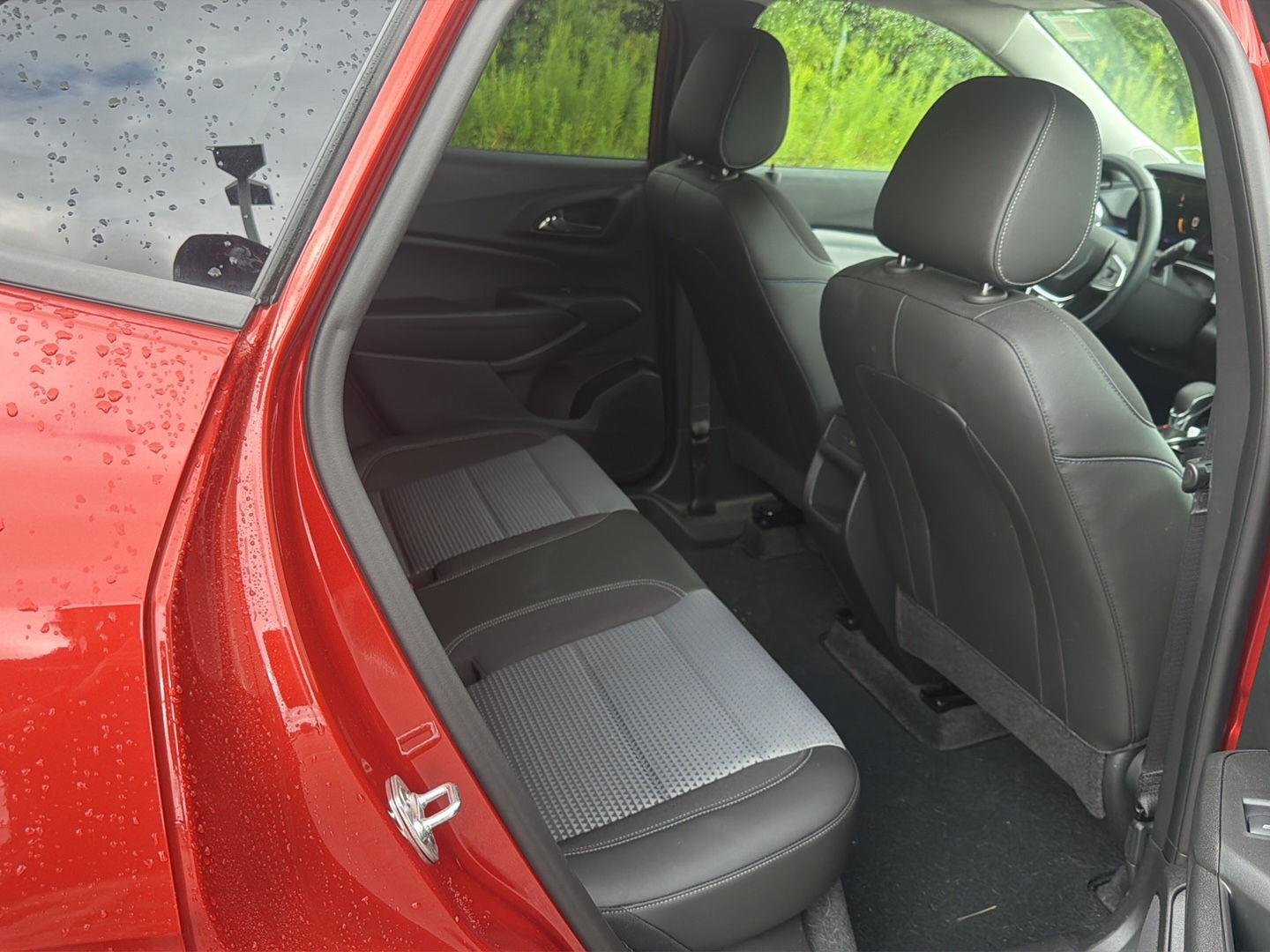 Used 2024 Cayenne Orange Metallic Chevrolet LT image 19