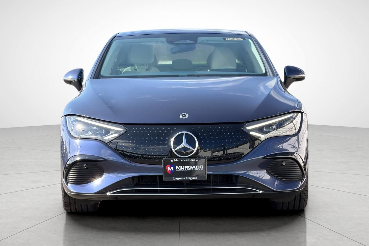 Used 2023 Blue Mercedes-Benz 500 Sedan image 9
